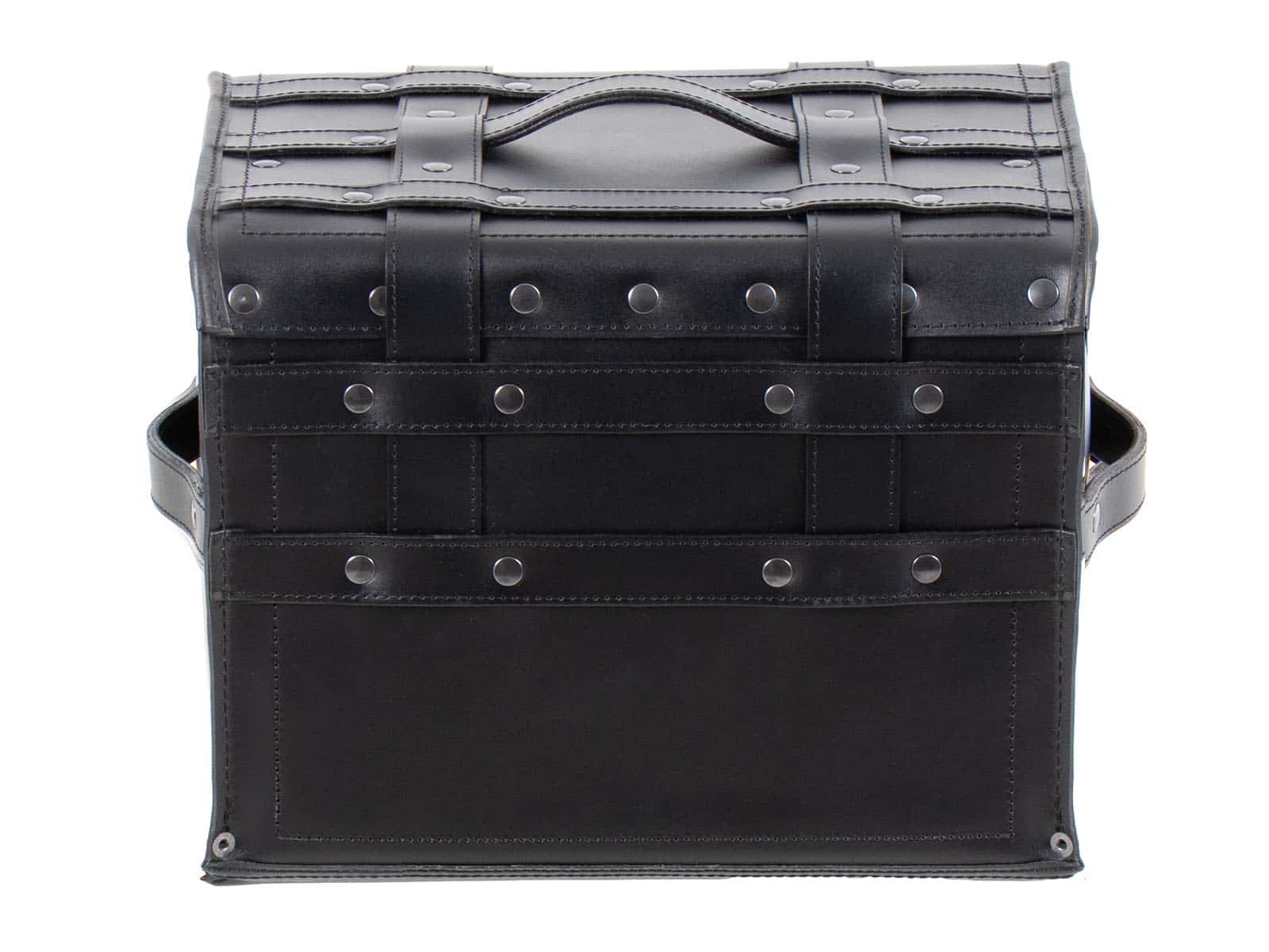 Rugged Chest leather rear bag